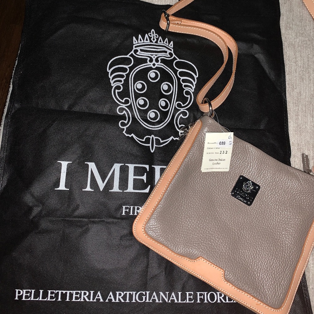 Leather crossbody bag I Medici Firenze